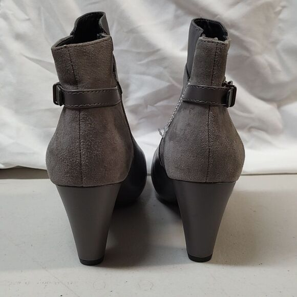 Easy Spirit Women's 7.5 Charcoal Leather Ankle Booties - NWOT - Picture 4 of 9